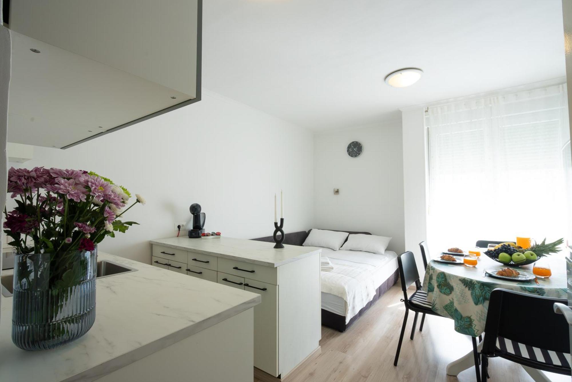 Adventure Apartment 75M2 Close To The Center スプリト エクステリア 写真